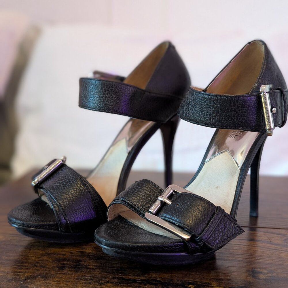 black heel